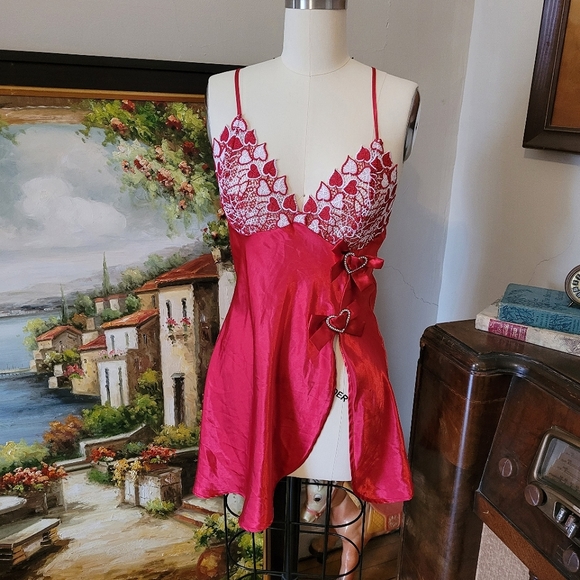 Red hearts neglige sexy nightgown - Picture 1 of 6